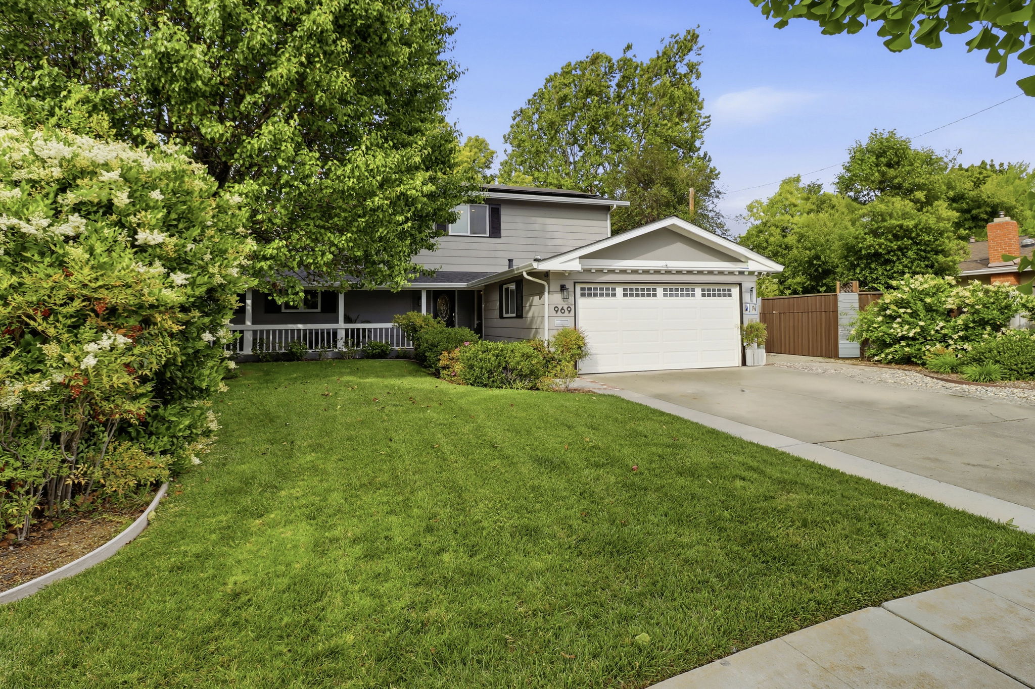 003_F8_969 Twin Brook Ct