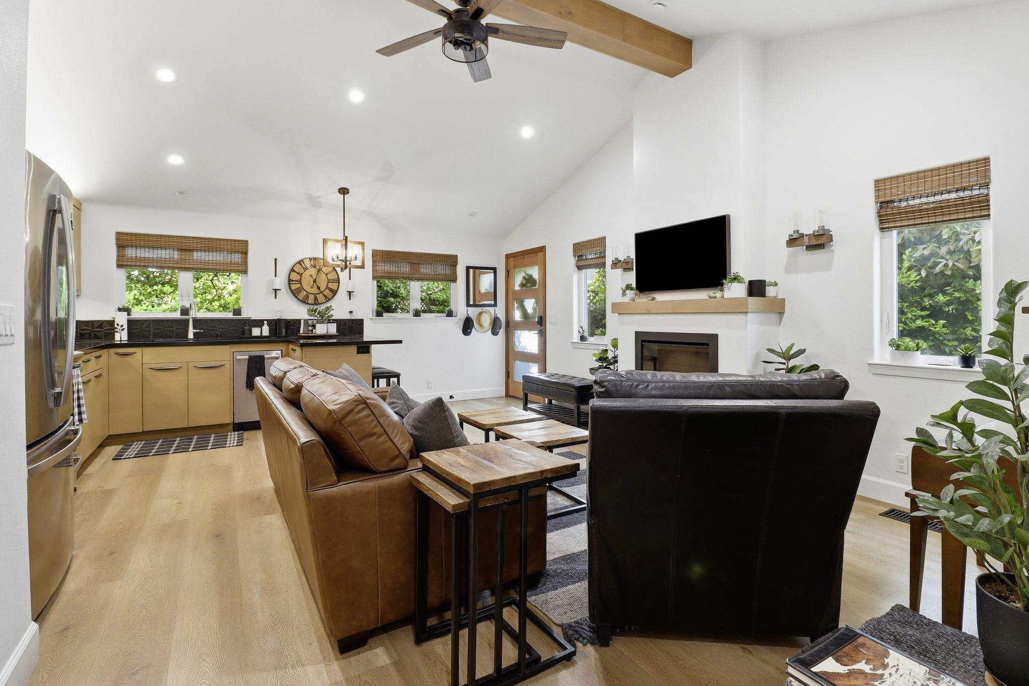 017_F8_969 Twin Brook Ct