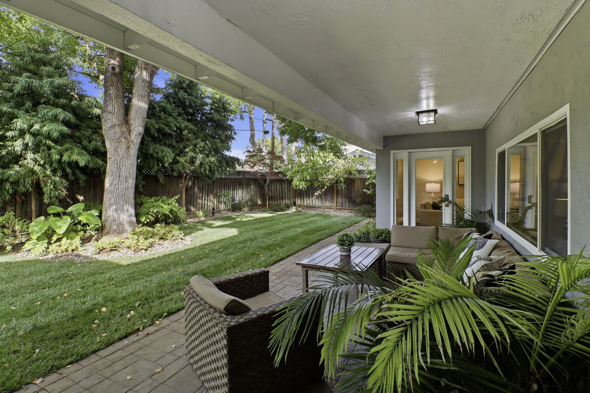 054_F8_969 Twin Brook Ct