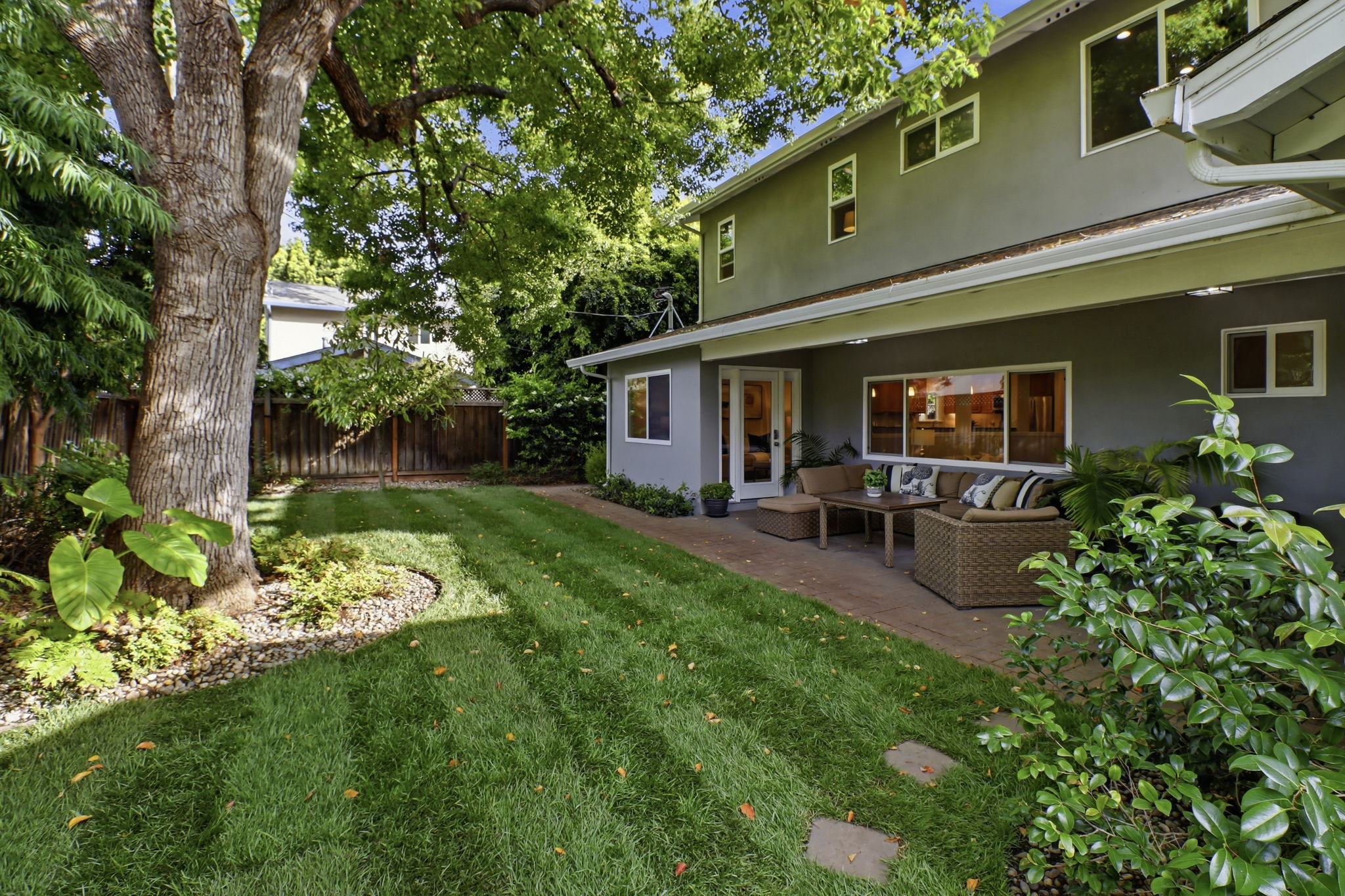 057_F8_969 Twin Brook Ct