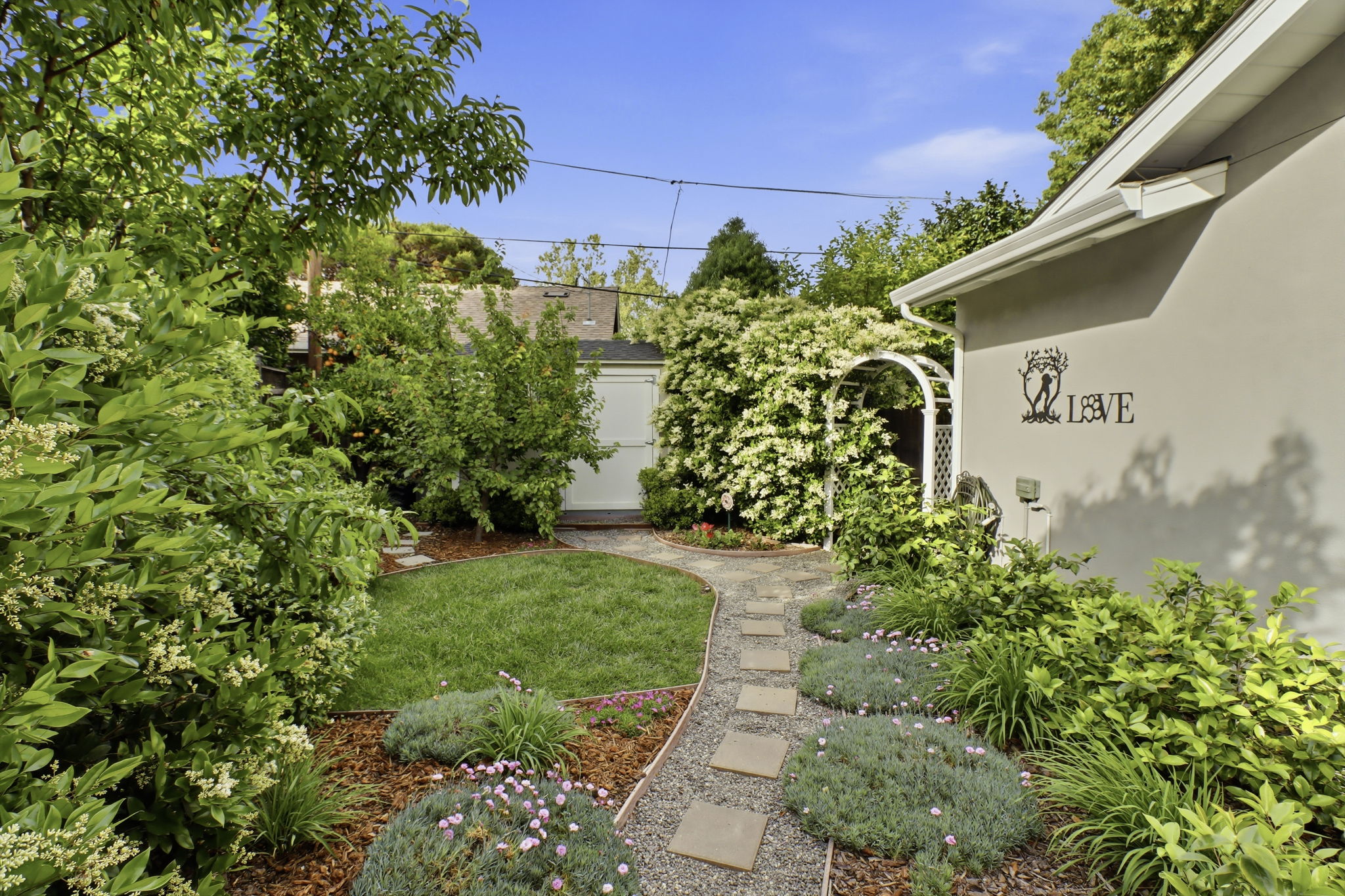 061_F8_969 Twin Brook Ct