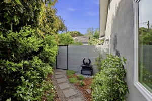 007_F8_969 Twin Brook Ct