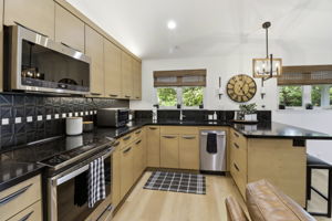 019_F8_969 Twin Brook Ct