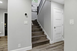 032_F8_969 Twin Brook Ct