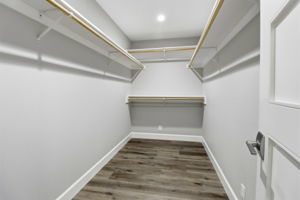 044_F8_969 Twin Brook Ct