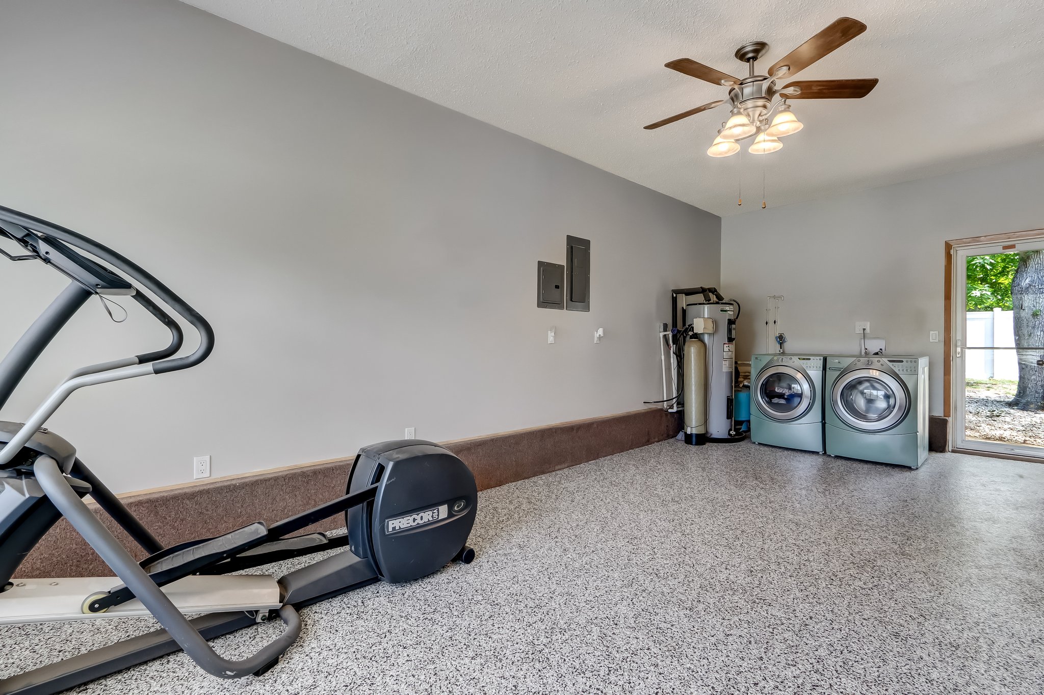 Laundry / Flex Room