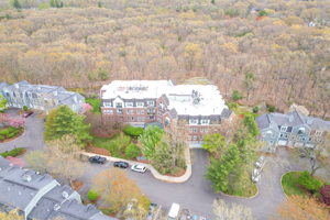 97 Anderer Ln, Boston, MA 02132, USA Photo 34