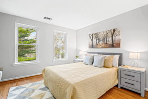 97 Anderer Ln, Boston, MA 02132, USA Photo 22