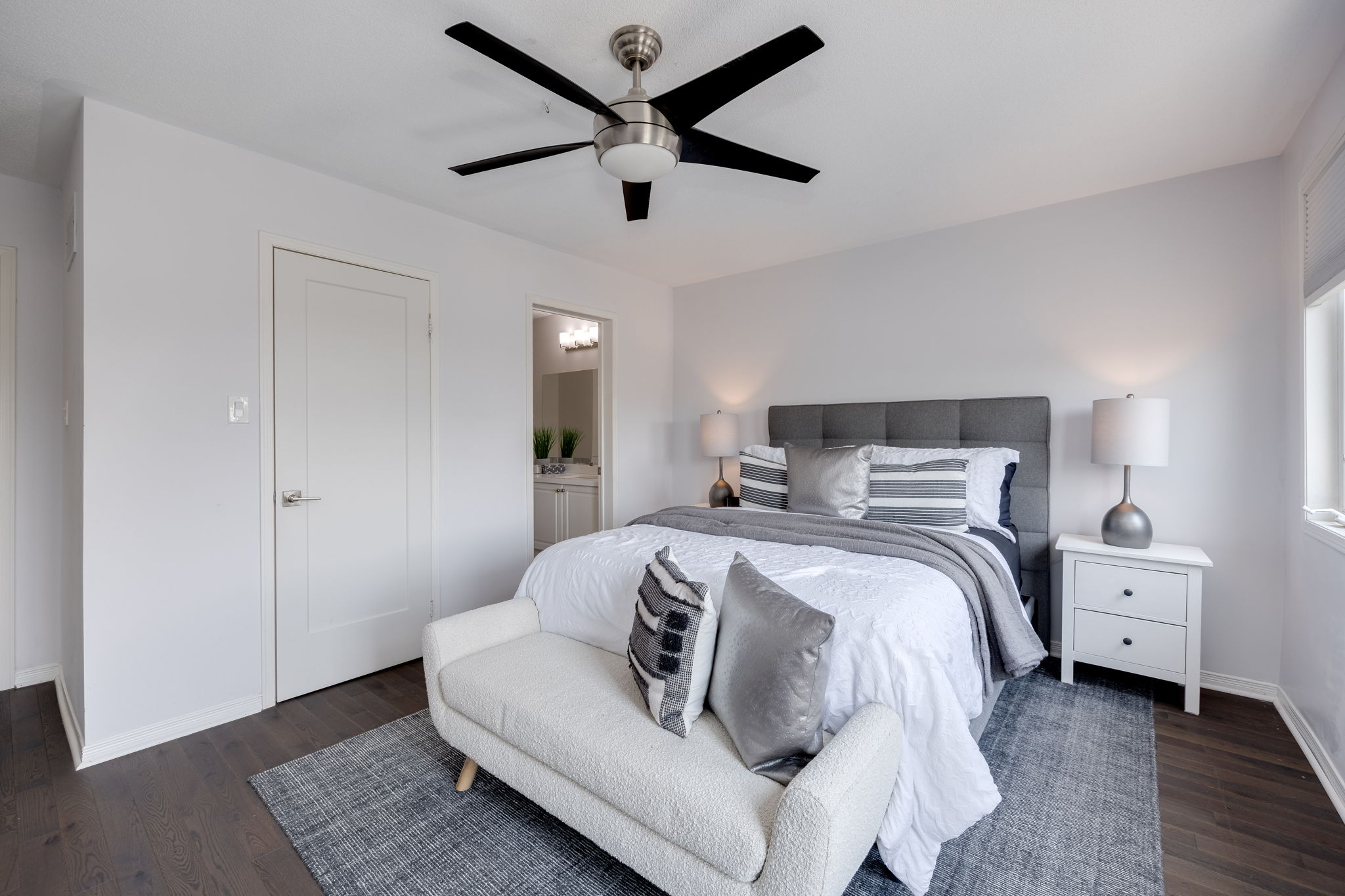 Toronto property showcase — delivered property photograph 19