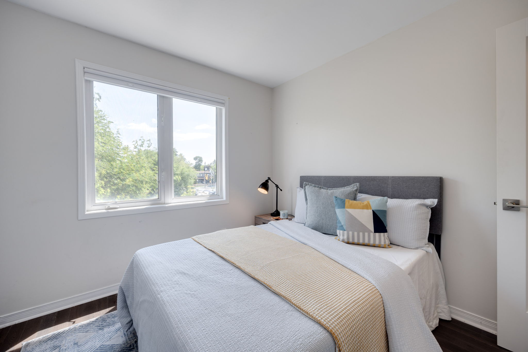 Toronto property showcase — delivered property photograph 16