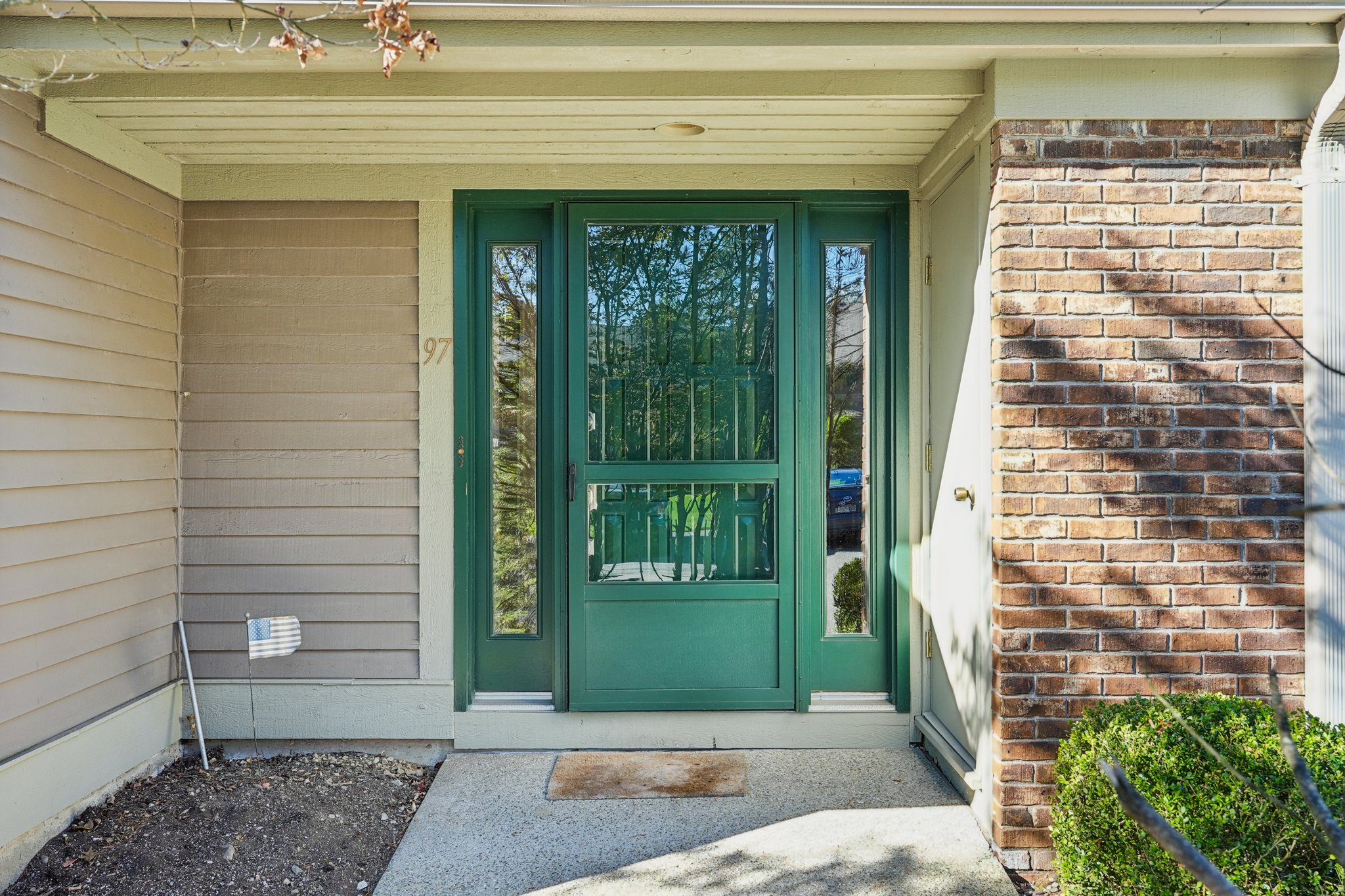 Frost Ln-S1710-006.jpg