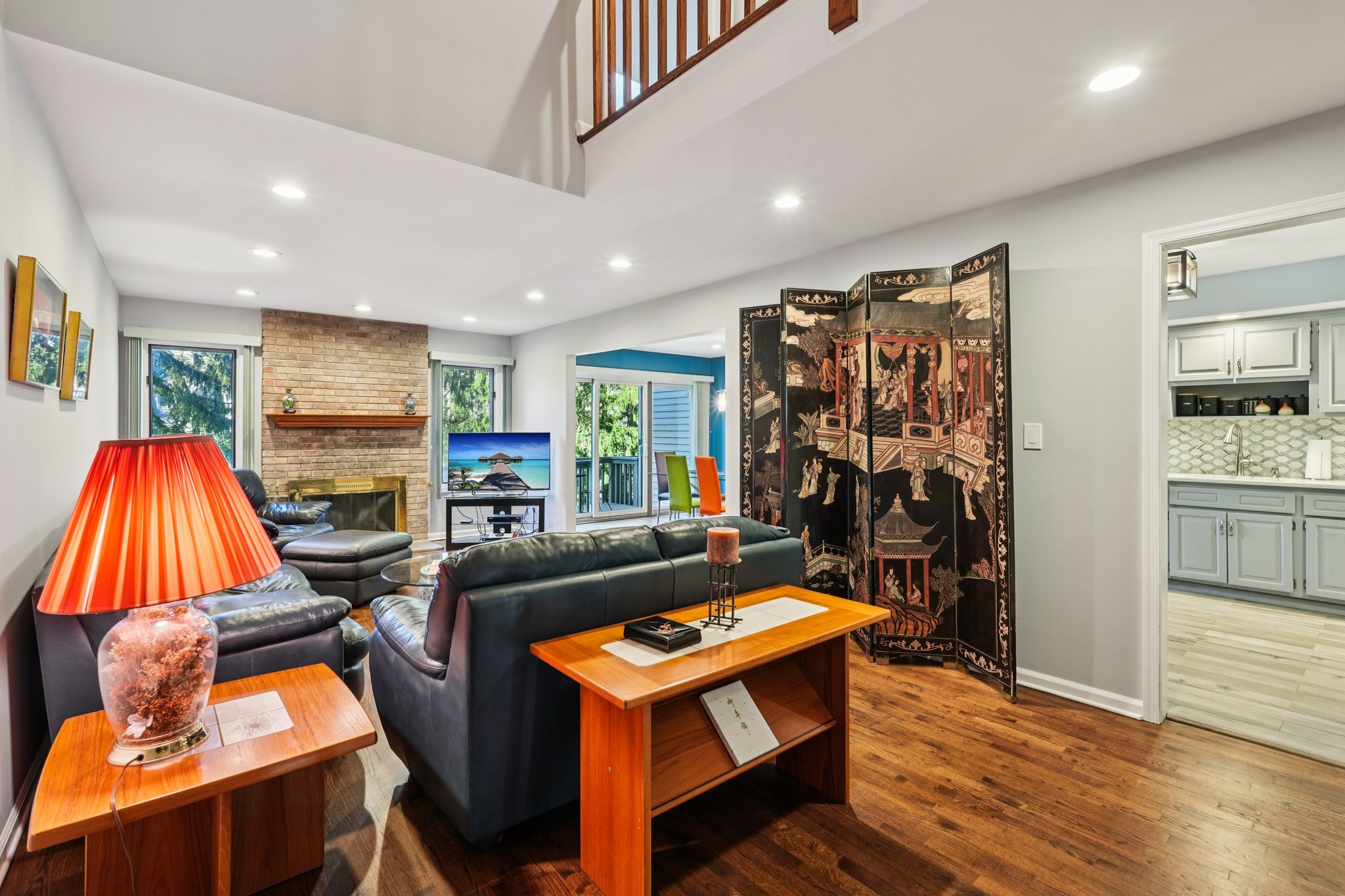 Frost Ln-S1710-010.jpg