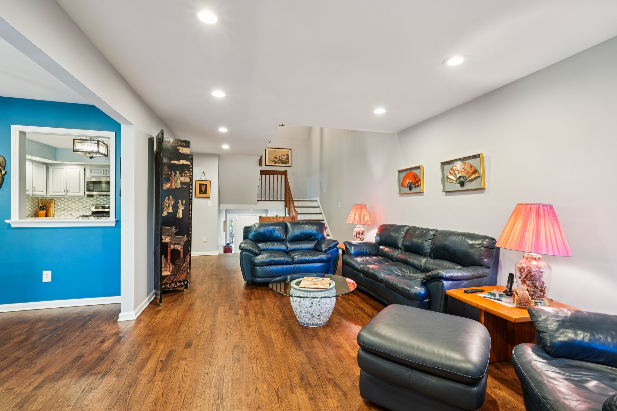 Frost Ln-S1710-012.jpg