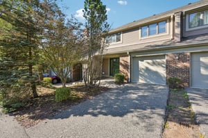 Frost Ln-S1710-005.jpg