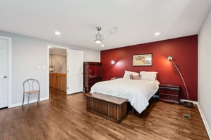 Frost Ln-S1710-035.jpg