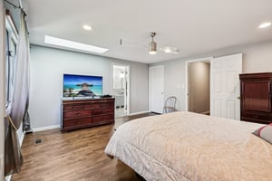 Frost Ln-S1710-036.jpg