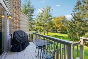 Frost Ln-S1710-046.jpg