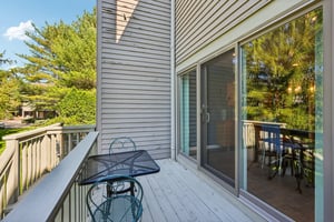 Frost Ln-S1710-047.jpg