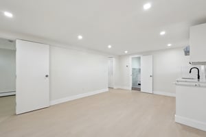  Photo 49