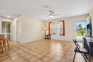 Kenova Ave-S2507-011.jpg