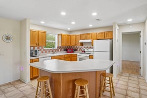 Kenova Ave-S2507-013.jpg