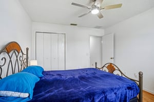 Kenova Ave-S2507-026.jpg