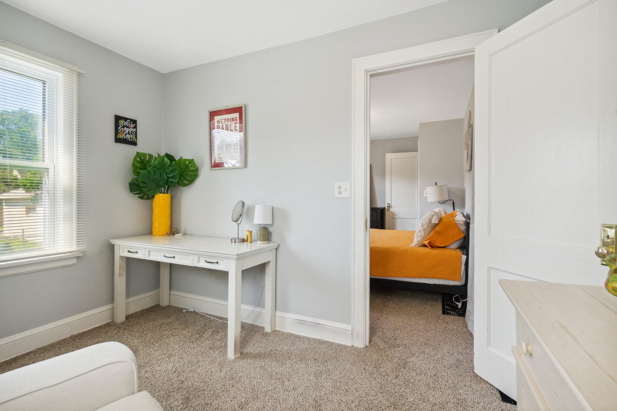 4th Bedroom/Sitting Room
