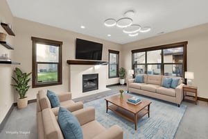 DSC_7987 virtually staged.jpeg