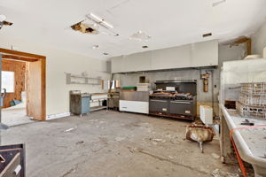  Photo 48