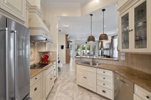 Kitchen 3 of 4