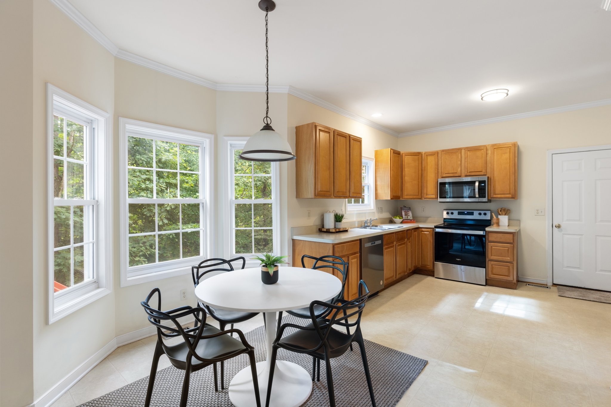 Kitchen/Breakfast Area