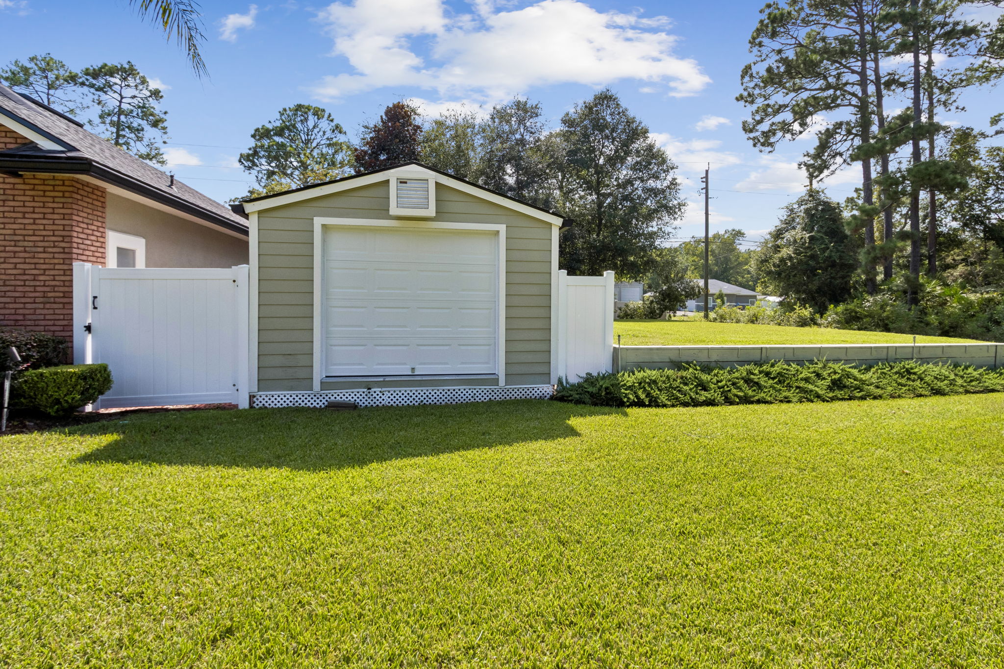 Garage/Shed