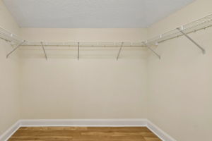 Walk-in Closet