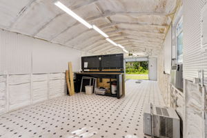Garage/Shed