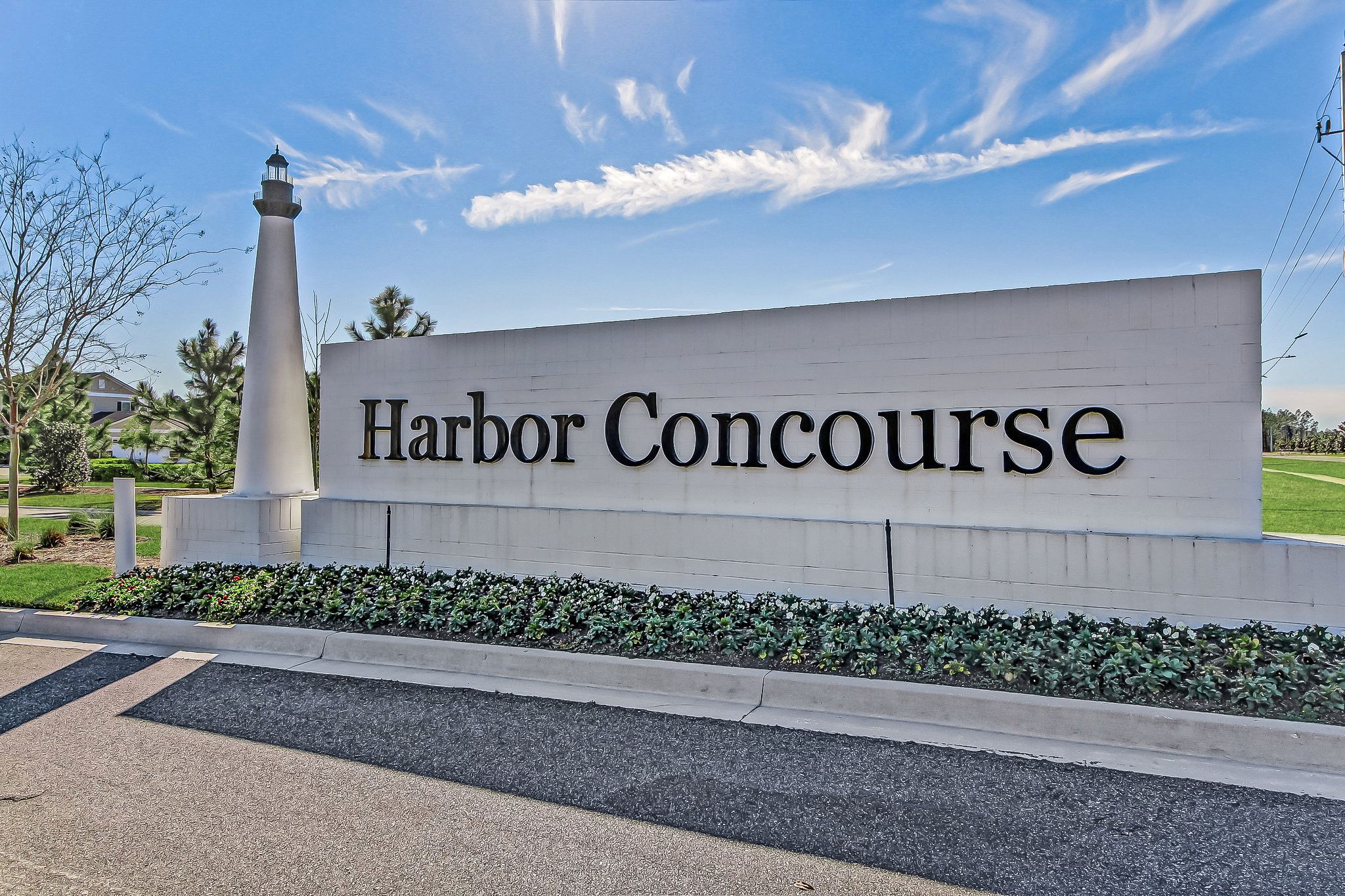 The homes in Harbor Concourse are built by Dreamfinders ...