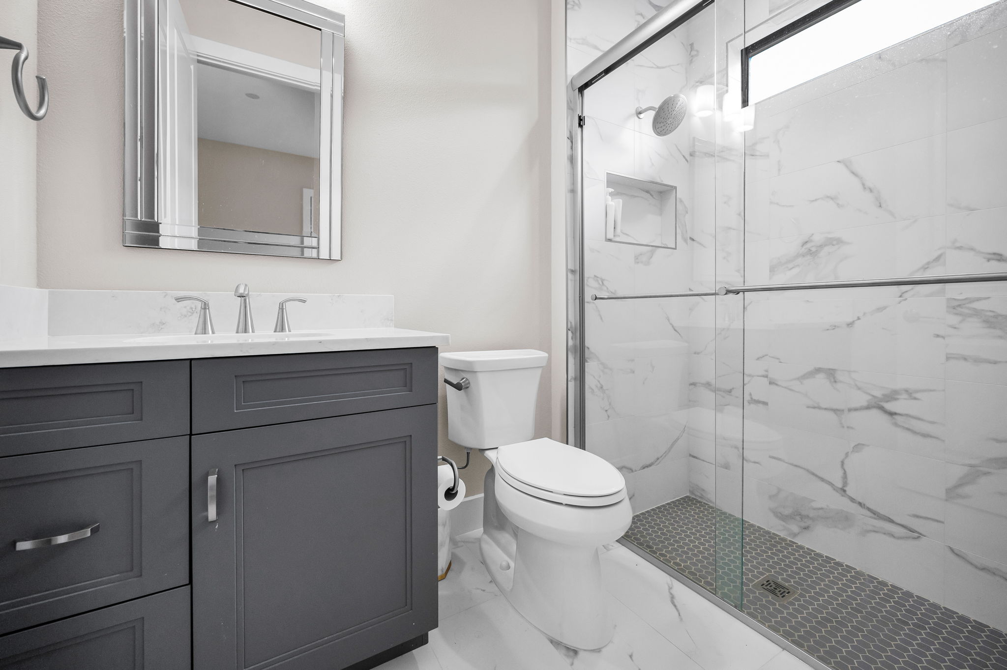 Guest Bathroom2