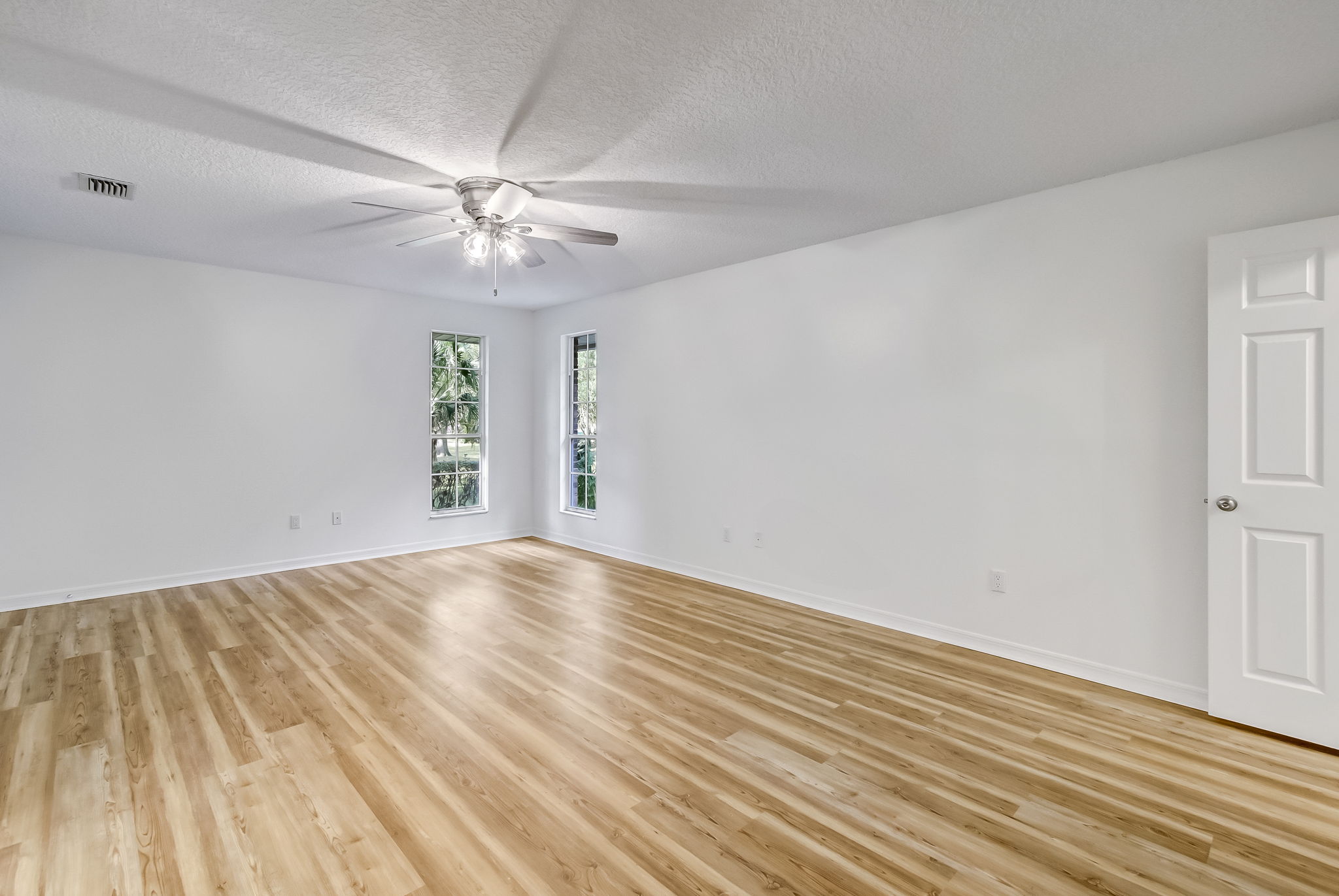 97048 Little Piney Island Ct, Fernandina Beach, FL 32034 ECVT