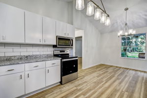 Kitchen - with room for an island