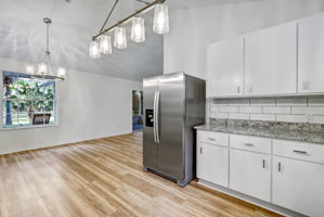 Kitchen/Dining Area