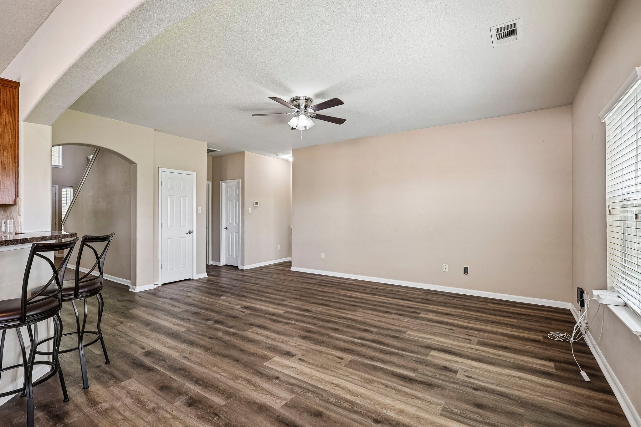 Blue Bonnet Dr-S2207-006.jpg