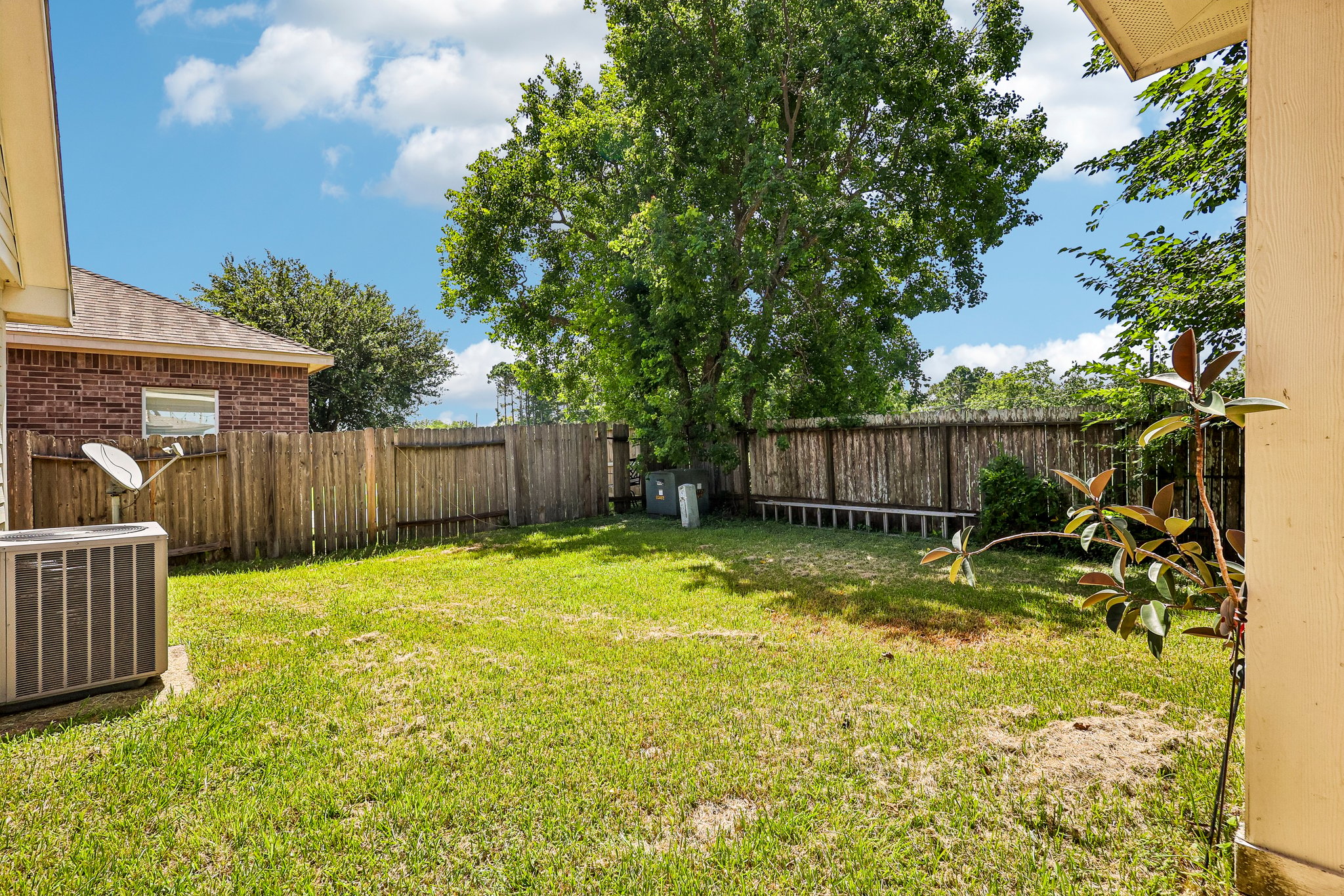 Blue Bonnet Dr-S2207-044.jpg