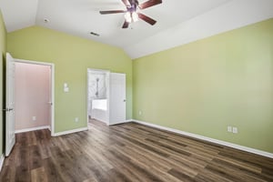 Blue Bonnet Dr-S2207-021.jpg