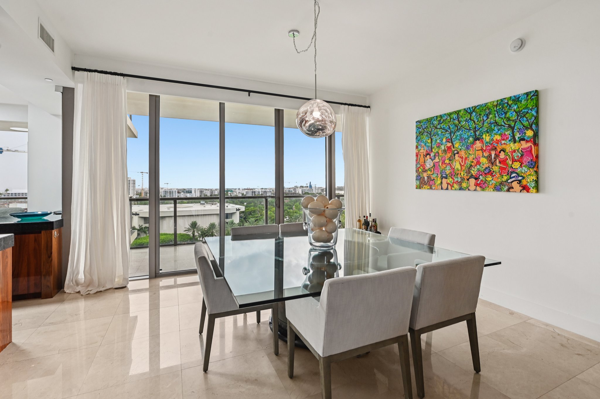 Collins Ave 803N-S2208-005.jpg