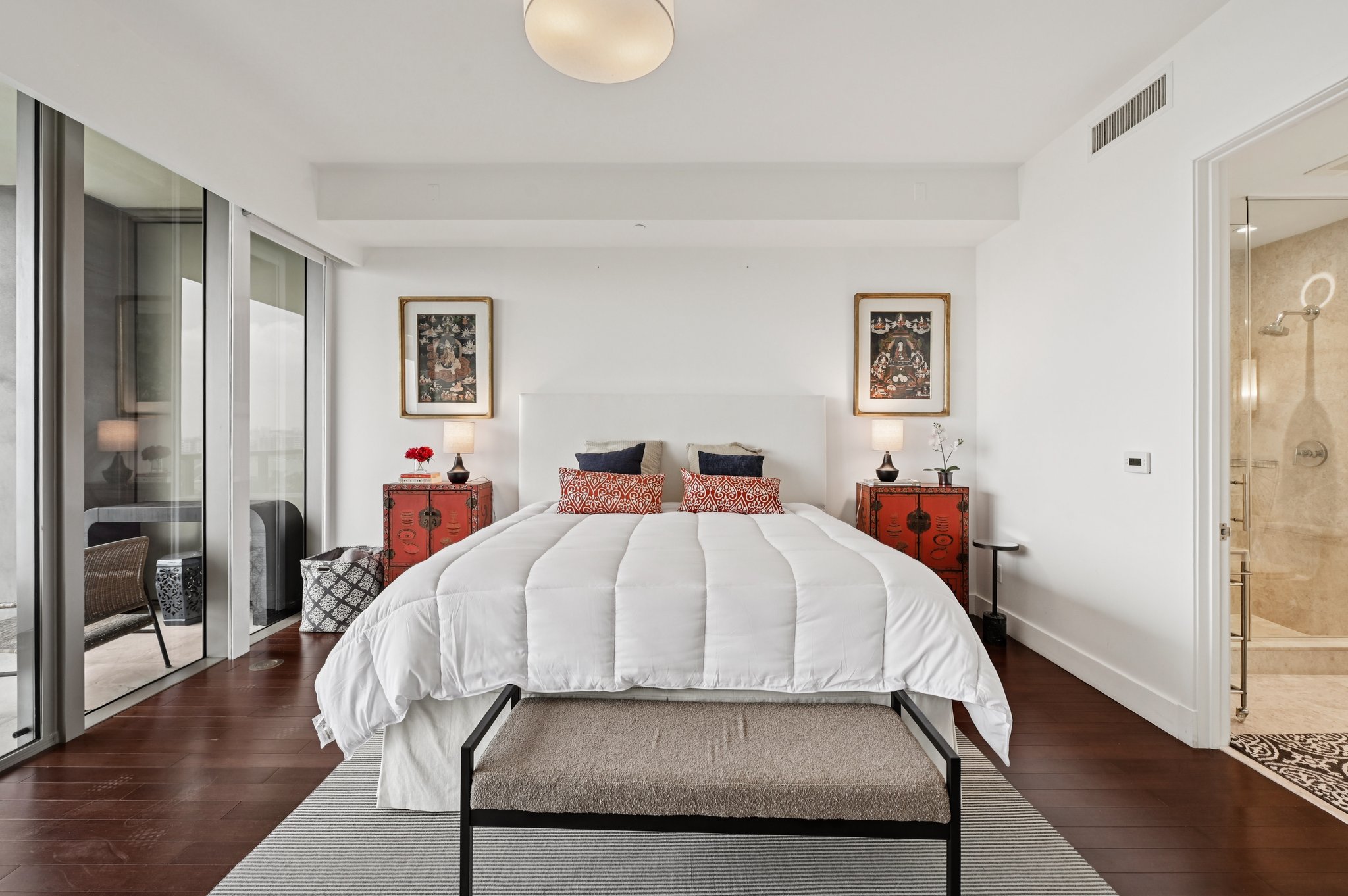 Collins Ave 803N-S2208-016.jpg