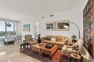 Collins Ave 803N-S2208-003.jpg