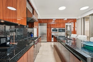 Collins Ave 803N-S2208-007.jpg