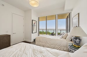 Collins Ave 803N-S2208-040.jpg