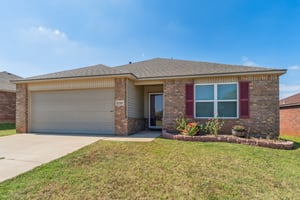 9705 High Noon Rd_006.jpg