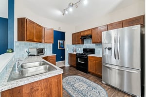 9705 High Noon Rd_018.jpg