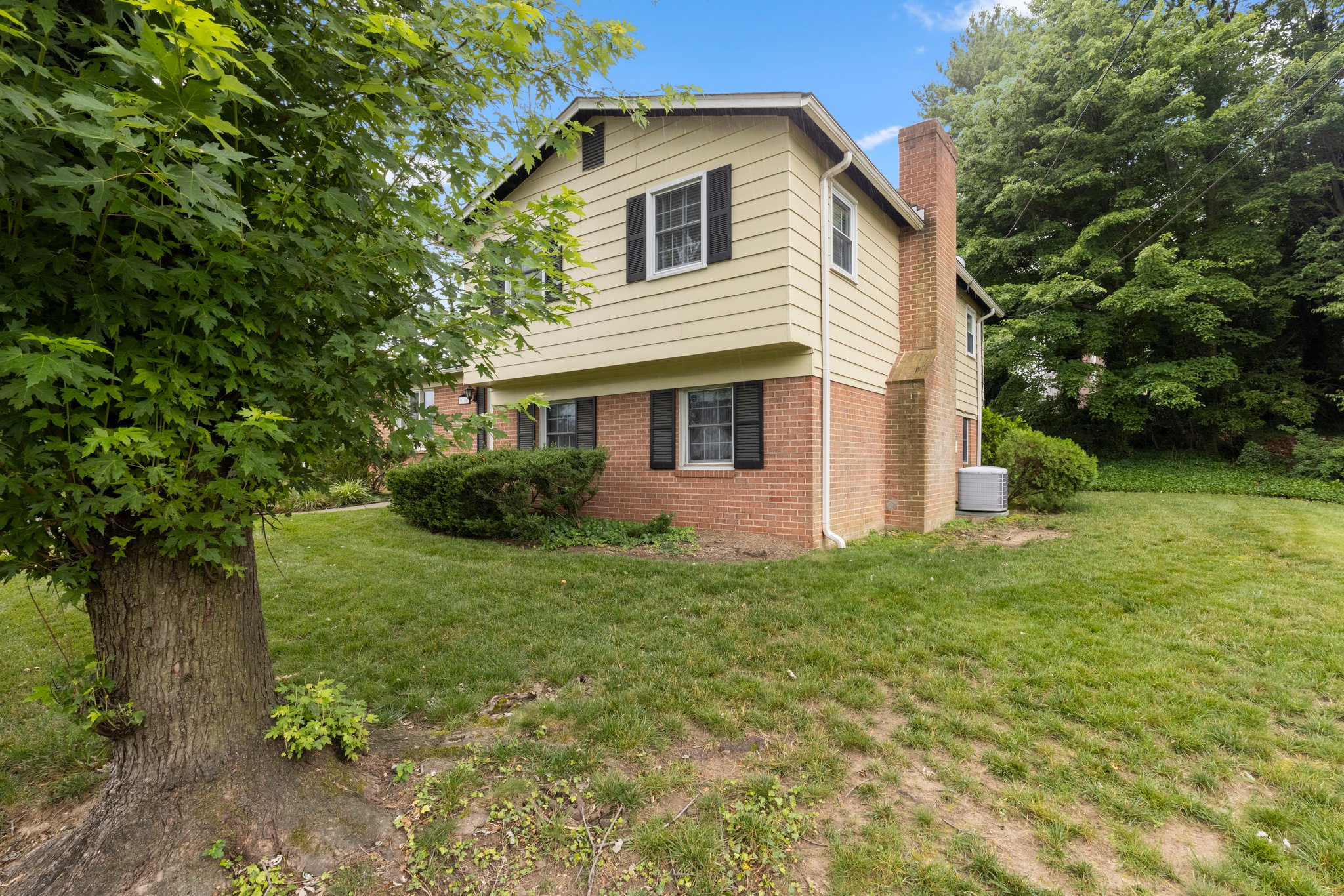 9706 Laconia Dr, Adelphi, MD 20783 housefli